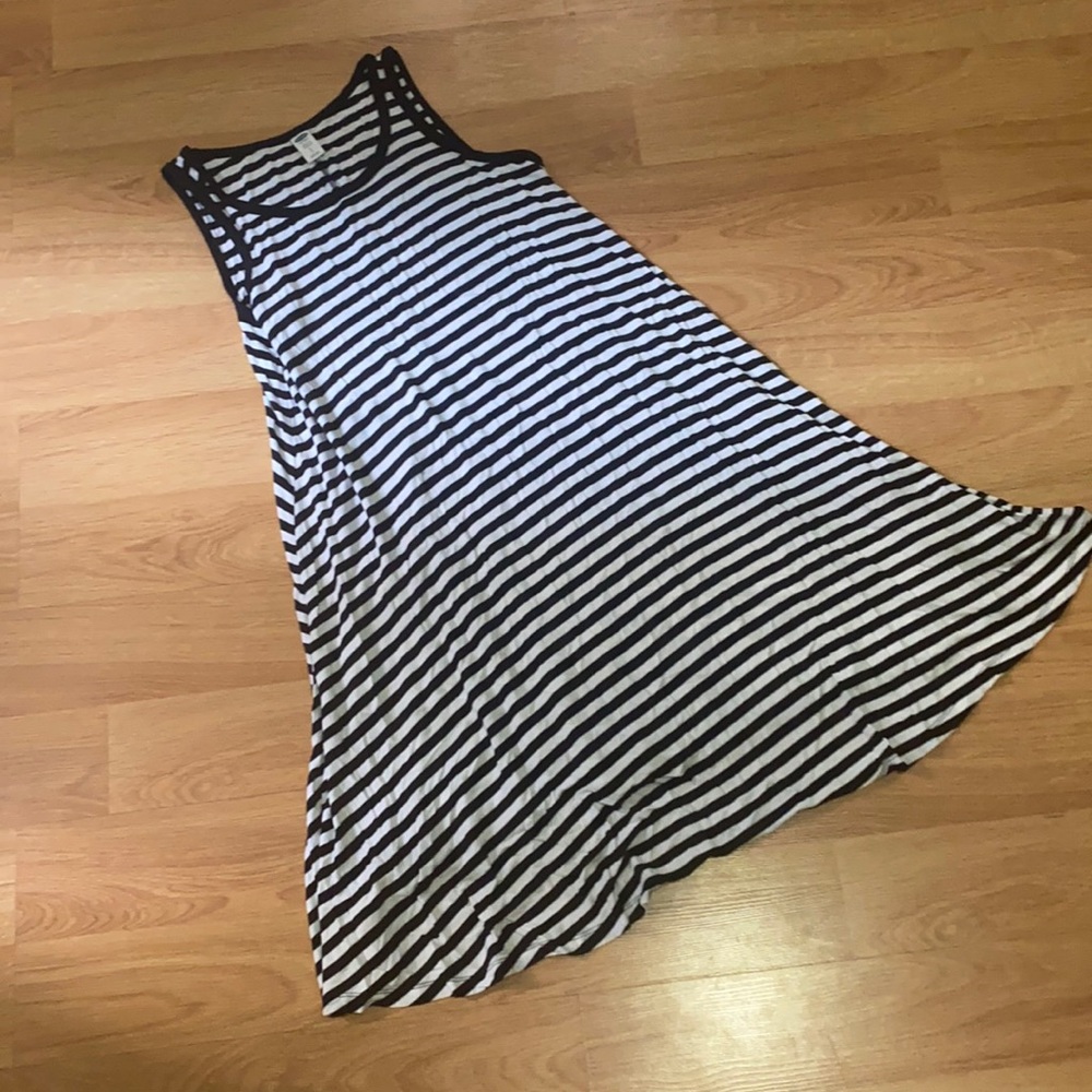 ✔️ old navy striped dress!